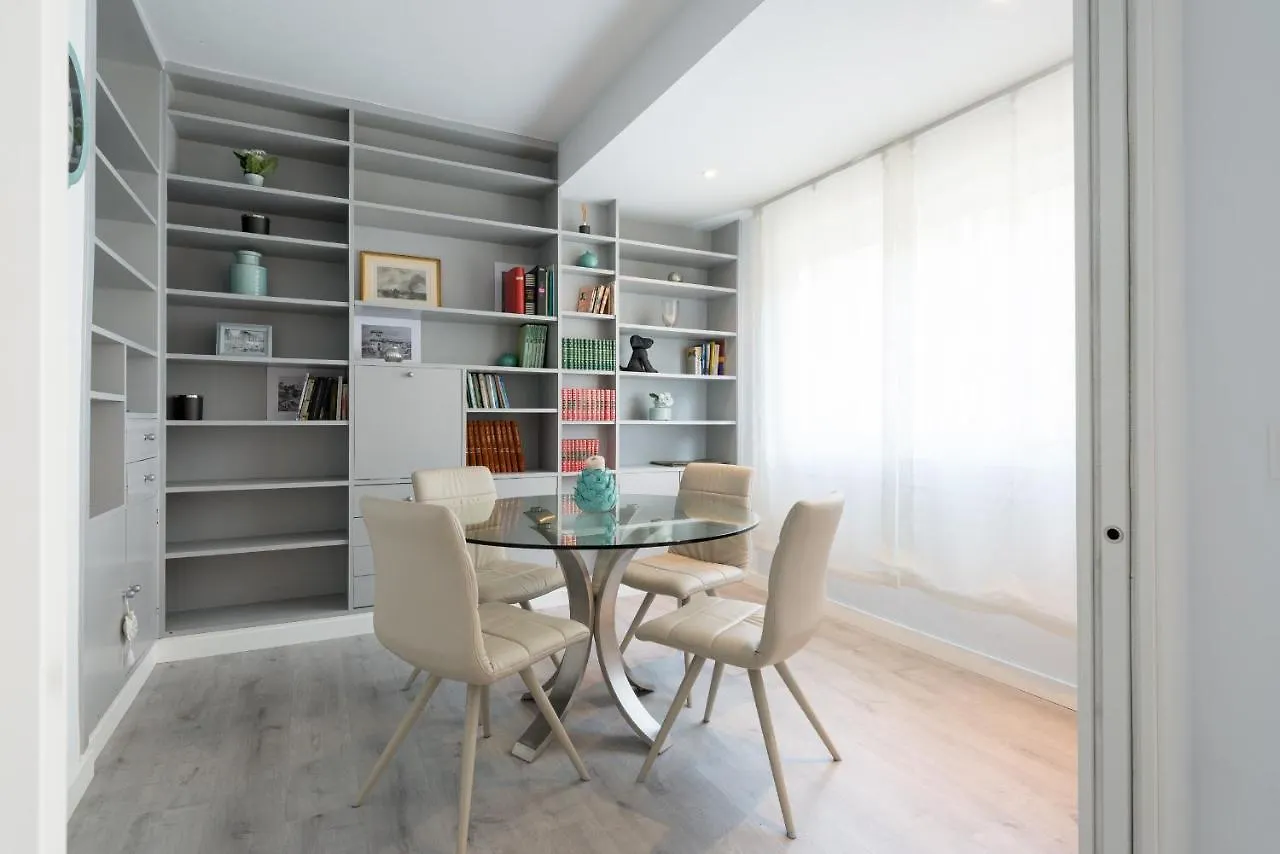 Soho Premium 3 Bedrooms Apartment Málaga 0*,  Spagna